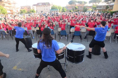 Music festival con scuole