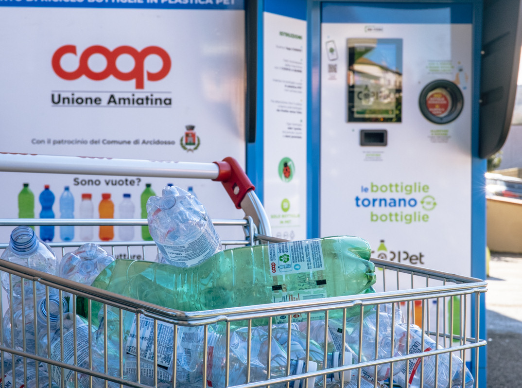 inaugurazione ecocompattatore arcidosso coop 1